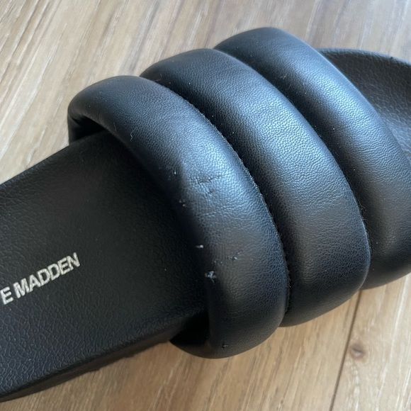 Steve Madden Padded Canny Black Slides sz 8 - Picture 14 of 16